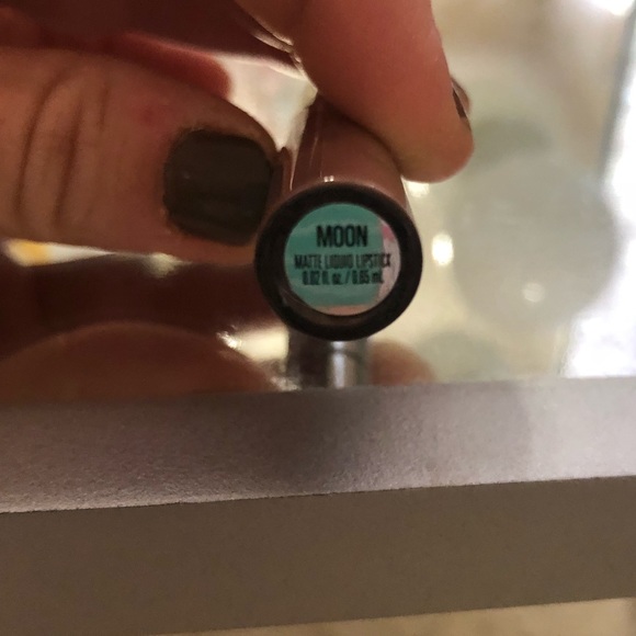 Authentic Kylie Liquid Lipstick in Moon (mini) - Picture 3 of 3